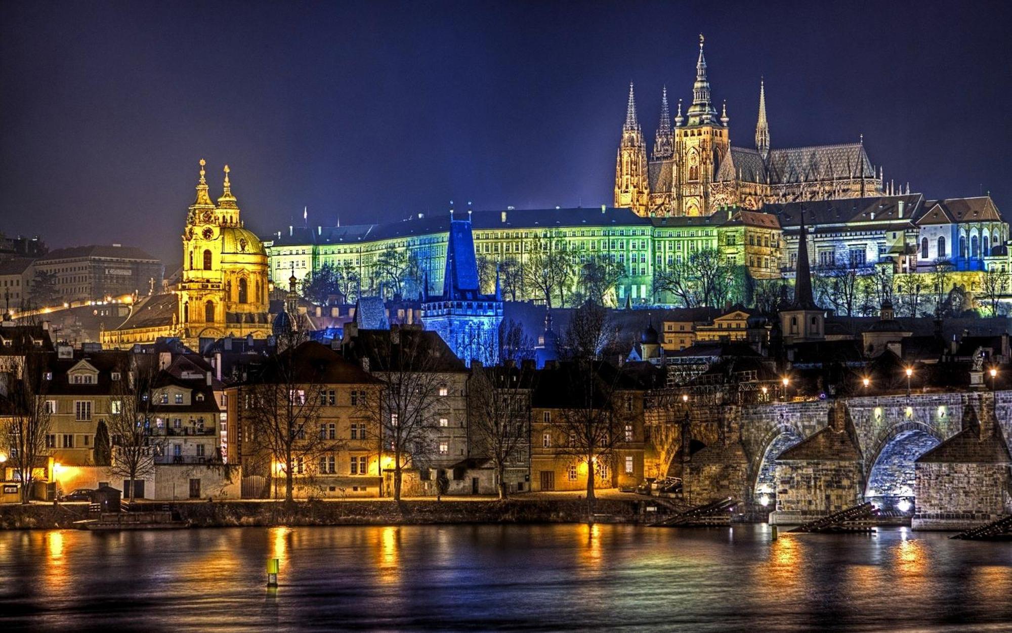 Kingdom Of 3 Roses Apartamento Praga Exterior foto
